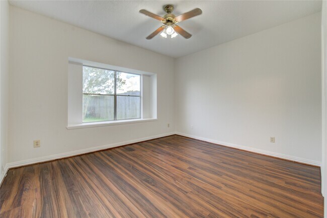 Building Photo - 308 N Ranch House Rd