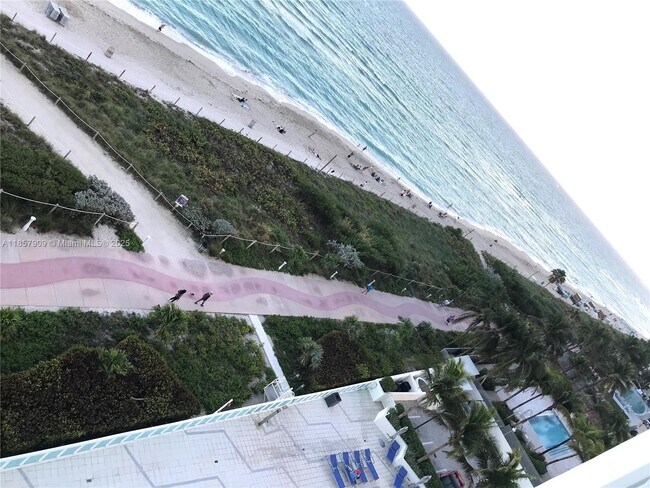 Building Photo - 6917 Collins Ave
