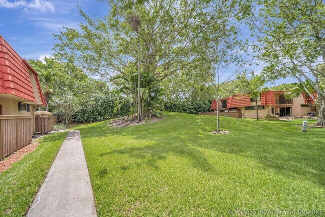 Building Photo - 8105 Severn Dr