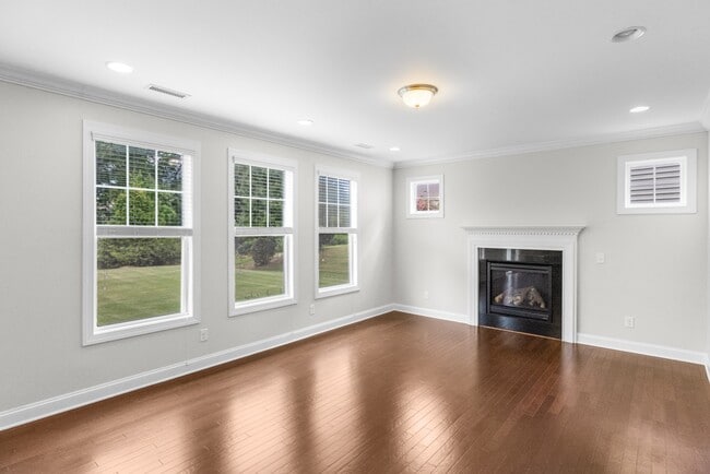 Building Photo - 1416 Sabino Dr