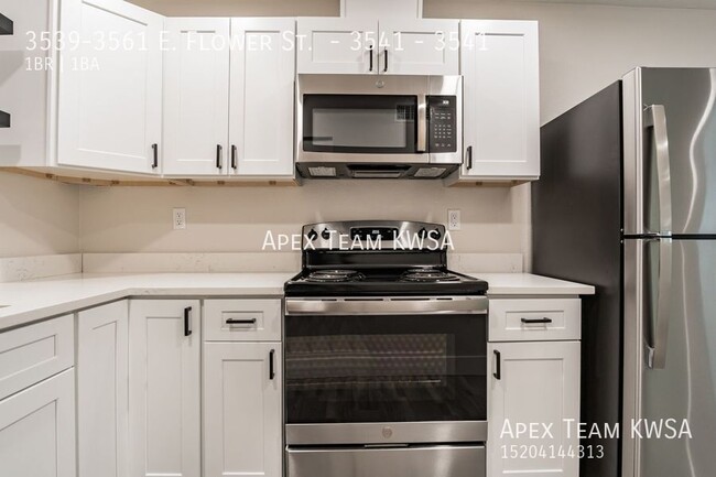 Building Photo - $1045-Beautiful & Contemporary 1 Bed /1 Ba...