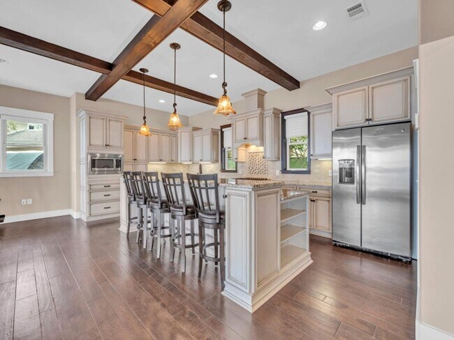 Building Photo - Waterfront Home in Niceville on the Bay wi...