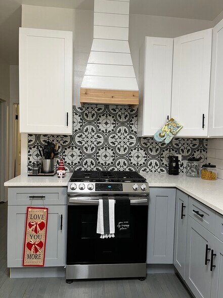 Primary Photo - 1228 S 50th Ct