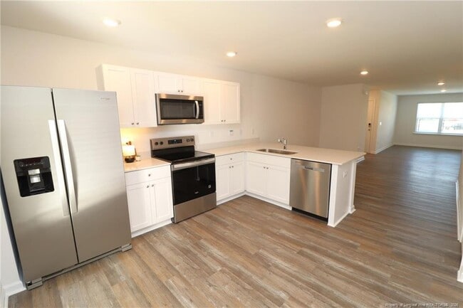 Building Photo - 5816 Brambleberry Way
