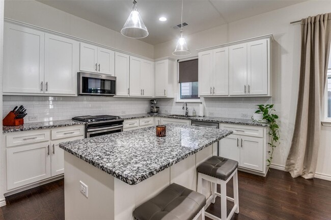 Building Photo - 5116 Slate St