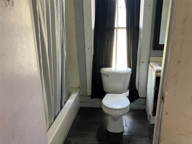 Building Photo - 312 S Mechanic St