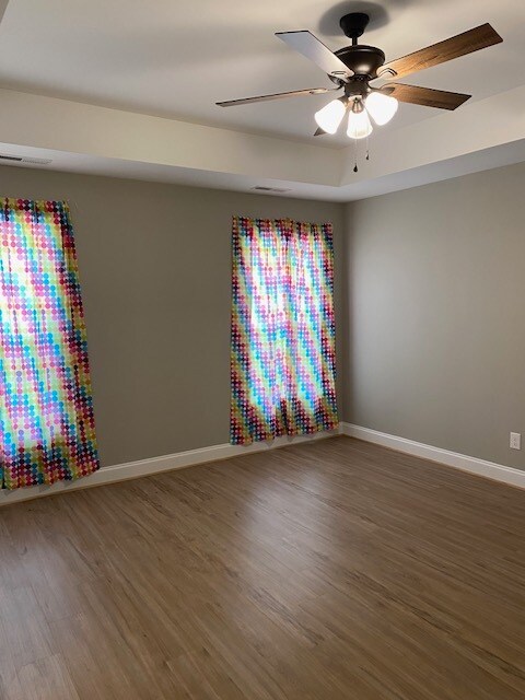 Building Photo - 1546 Sunglow Dr