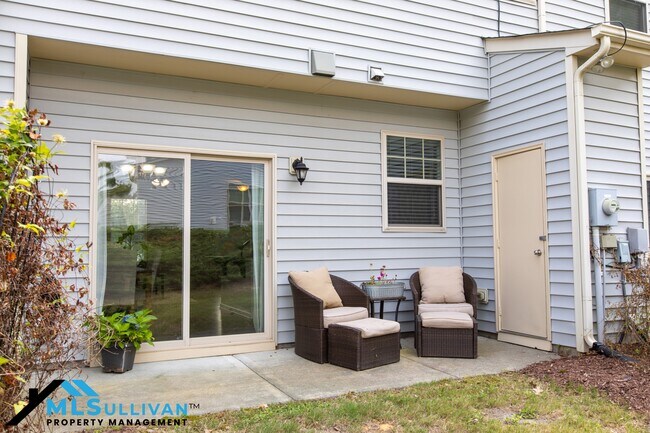 Building Photo - 108 Mt Evans Dr