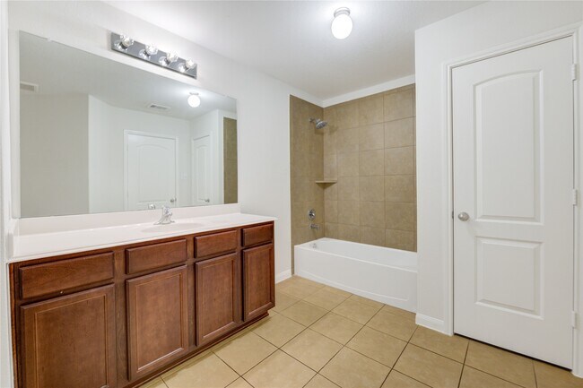 Building Photo - 8839 Hazel Rose Sky Dr