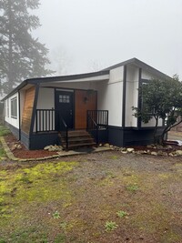 Building Photo - Updated 3 bed Bonney Lake home on dead end...