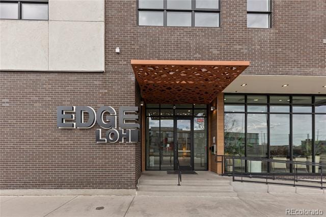 Building Photo - 1735 Central St