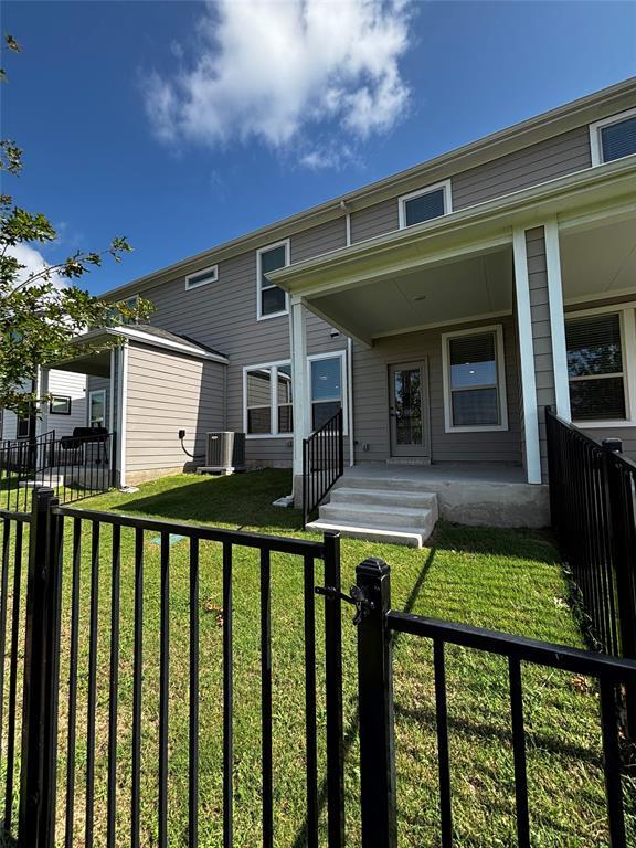 Building Photo - 2725 Woodall Dr