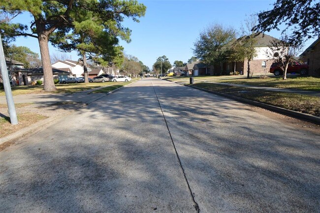 Building Photo - 11322 Rocky Mill Dr