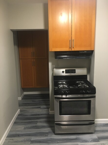 Building Photo - 60 Summit Ave