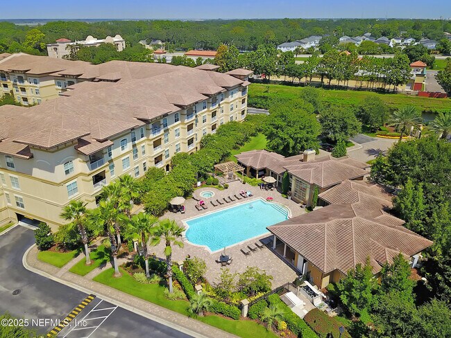 Building Photo - 4300 S Beach Pkwy