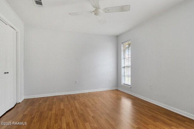 Building Photo - 3403 President Davis Dr