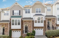 Building Photo - Beautiful 3 Story Townhome! Ready to Rent Now