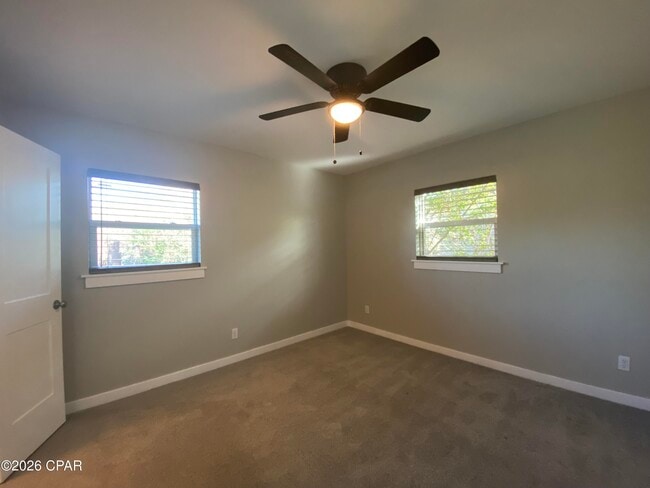 Building Photo - 1606 Clay Ave