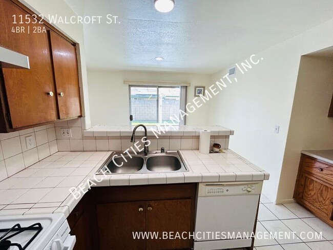Building Photo - 11532 Walcroft St