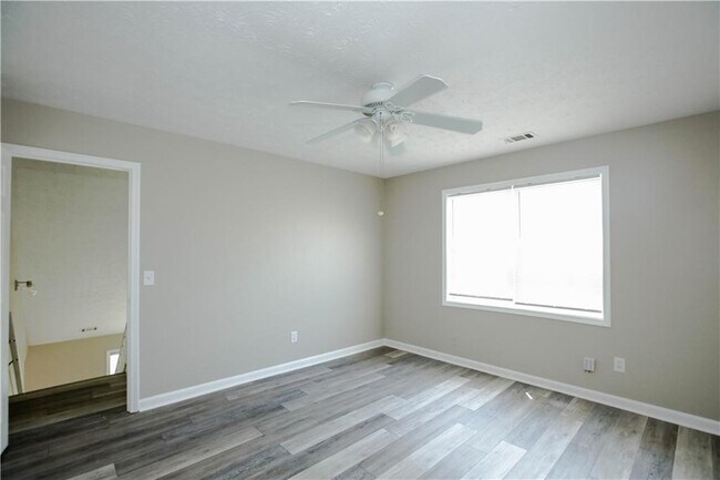 Building Photo - 4130 Wildridge Dr