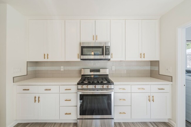 Building Photo - Beautiful Sherman Oaks Home Rental!