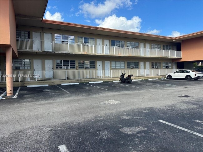 Building Photo - 26 Diplomat Pkwy