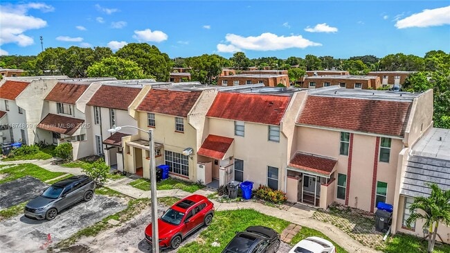Building Photo - 1379 Seaview