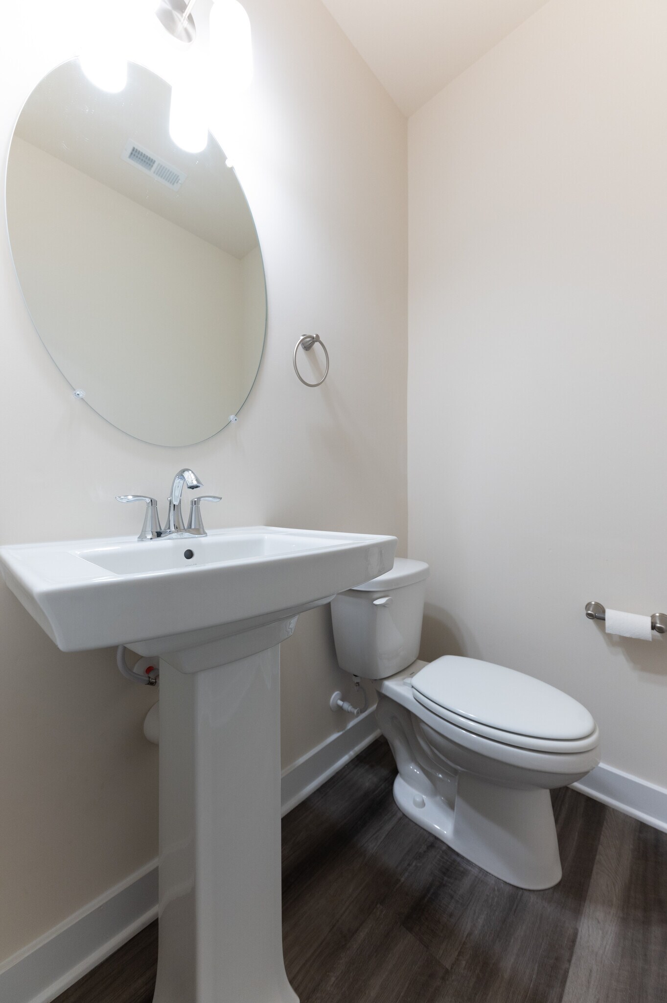 Main Level Half Bath - 3225 Gannet Ln