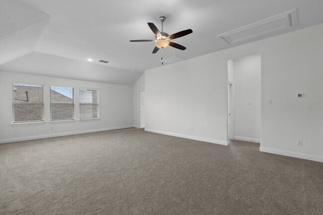 Building Photo - 2832 Stone Branch Dr