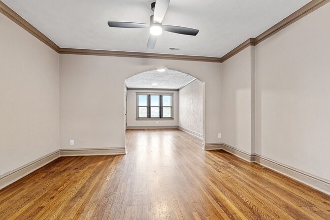Building Photo - 3801-3803 S. Kingshighway/4900-4904 Mardel