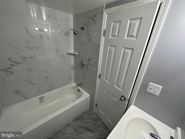 Building Photo - 8206 Red Wing Ct