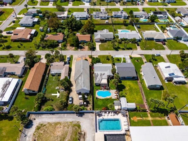 Building Photo - 497 Grandview Ave