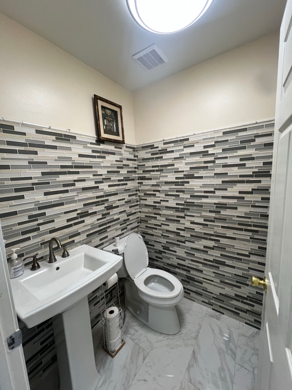 Building Photo - 7 Sassafras Dr