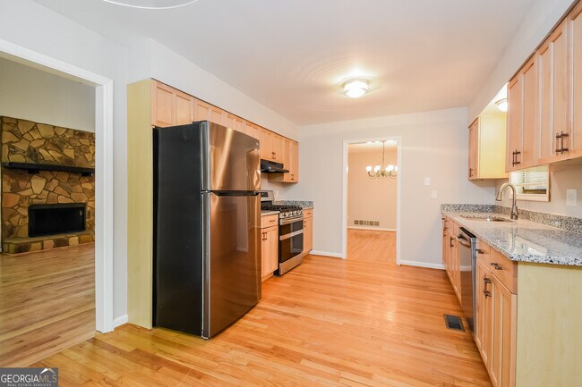 Building Photo - 3970 Cripple Creek Dr