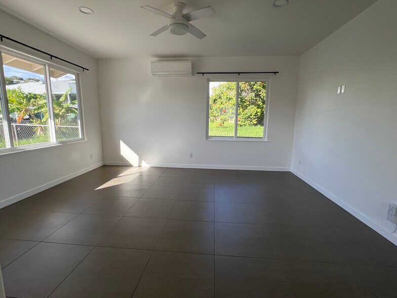 Building Photo - 1739 Lanakila Ave