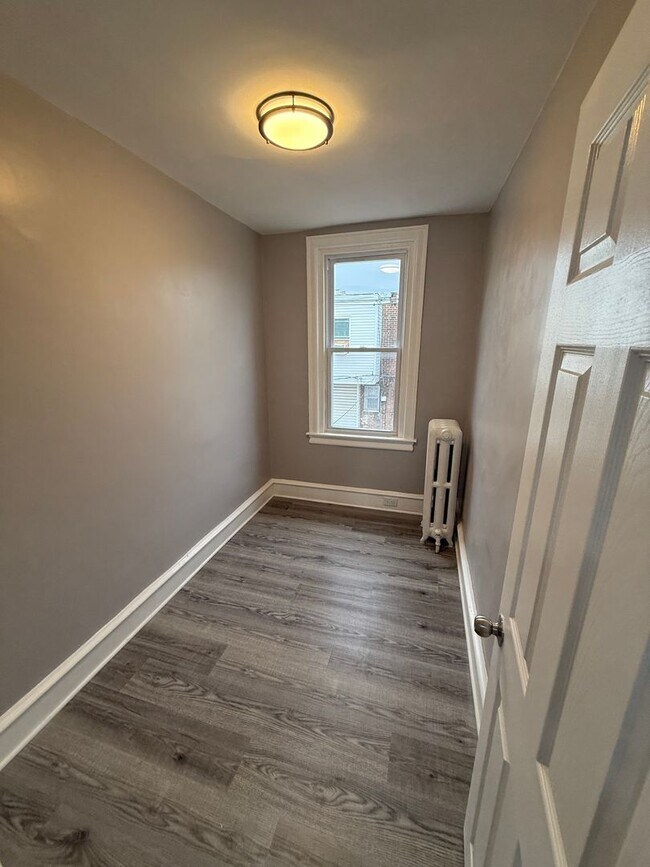 Building Photo - 3 bedroom rental in Olney Section of Philadelphia