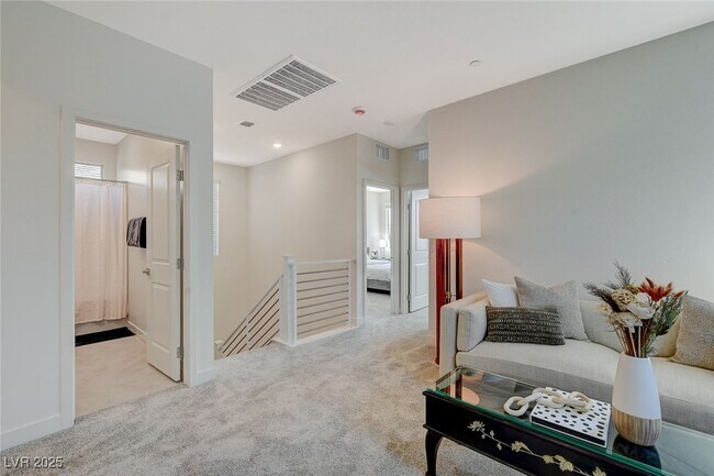 Building Photo - 1561 Crowned Eagle St