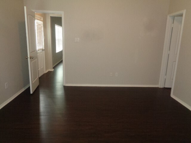 Building Photo - 2031 Treasure Mountain Dr