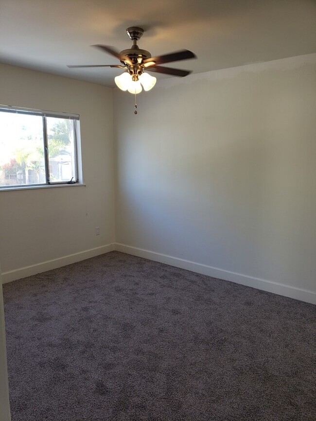 Building Photo - Newly Renovated 2BR/2BA La Mesa Village Gem!