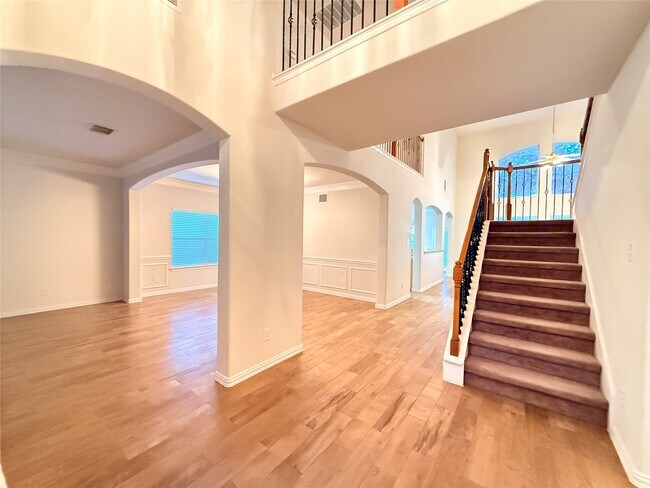 Building Photo - 2144 Brittany Colony Dr