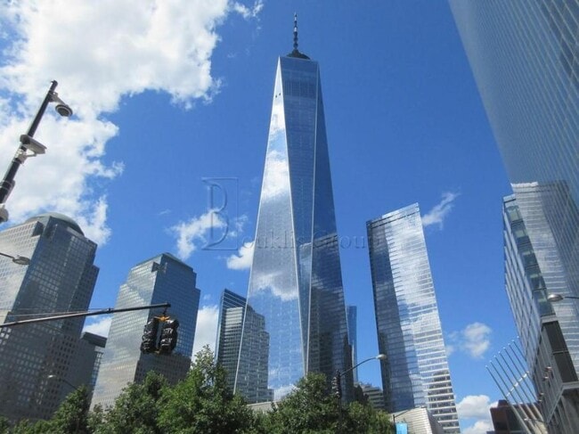 Building Photo - 4 bedroom in NEW YORK NY 10006