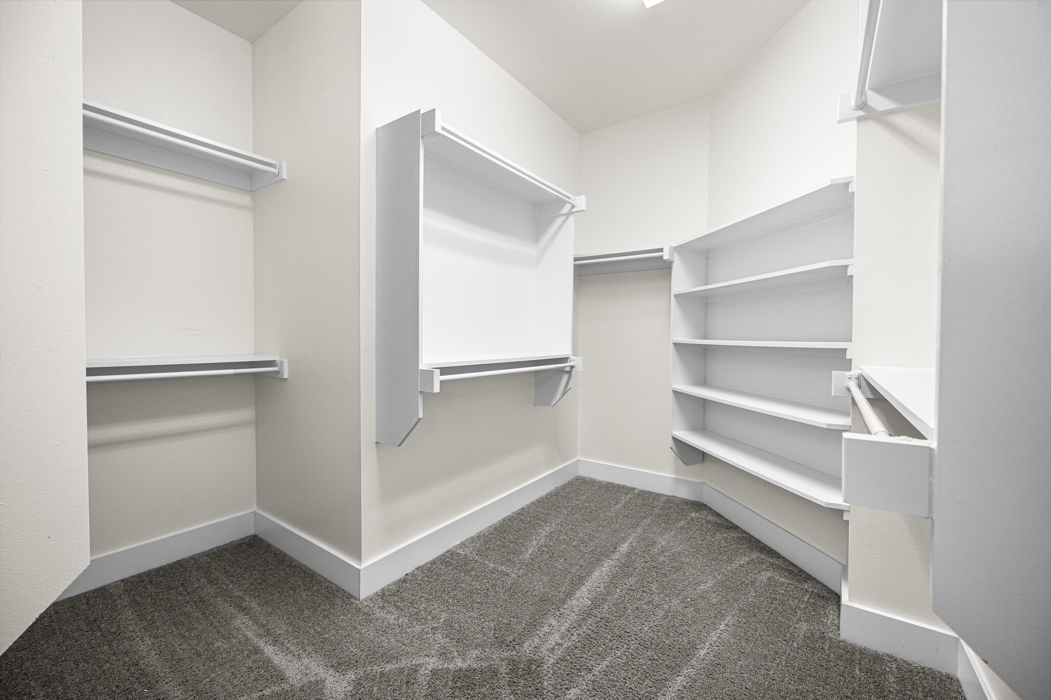 Building Photo - 1217 Pebblebrook Ln