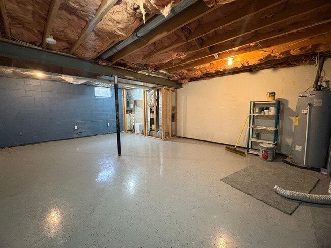 Building Photo - 3 Bedroom 1.5 Bathroom in Elizabethtown!