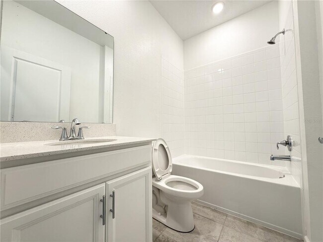 Building Photo - 6300 Chirpine Ln