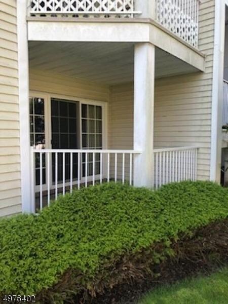 Building Photo - 27 Lindsey Ct