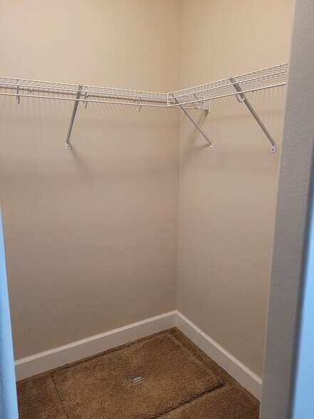 Building Photo - 3170 NE Coho St