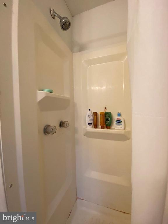 Building Photo - 3210 Haverford Ave