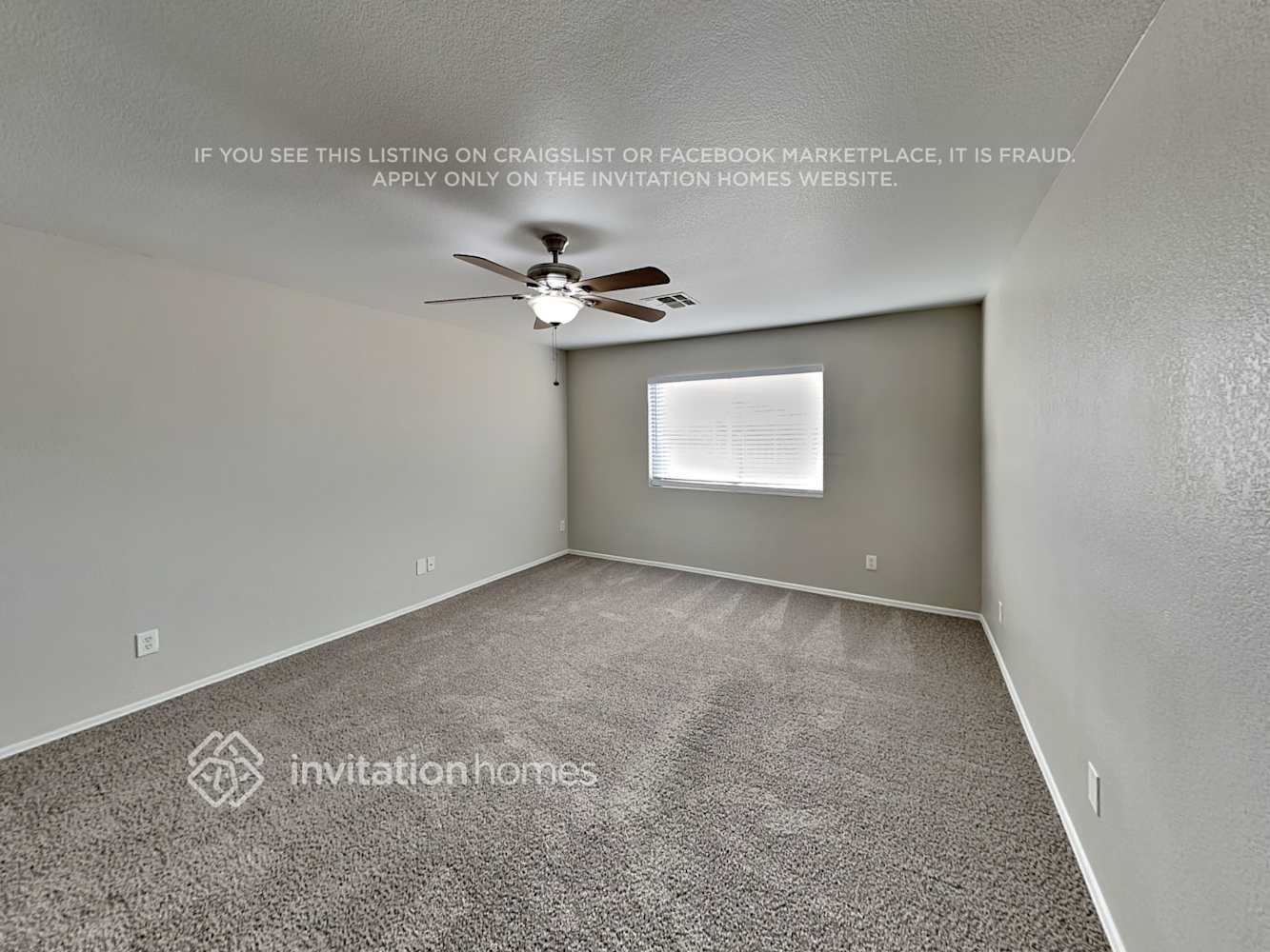 Building Photo - 1039 E Desert Moon Trail