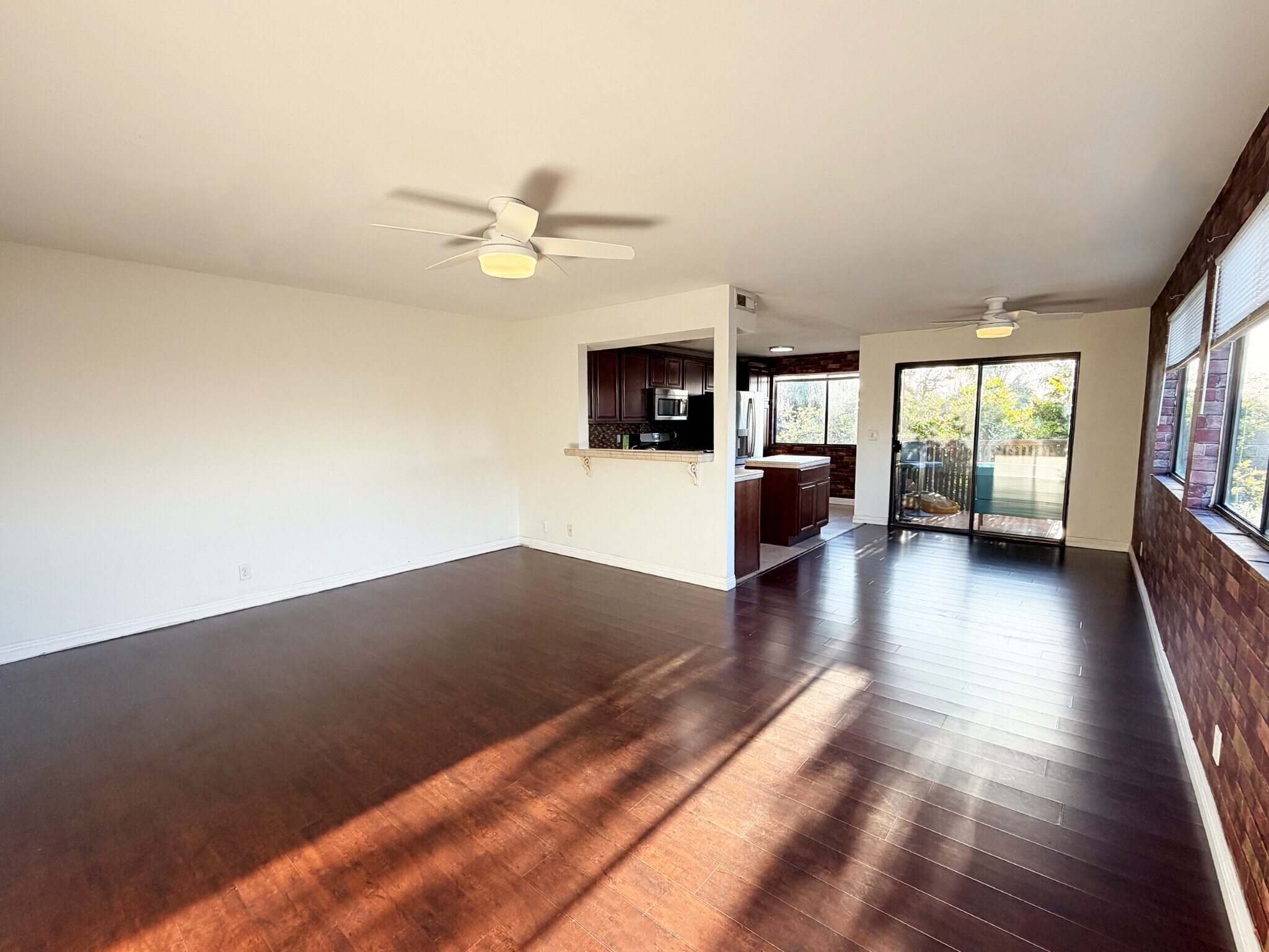 Building Photo - 7305 Milwood Ave