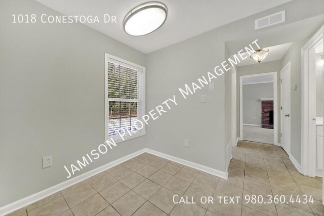 Building Photo - 1018 Conestoga Dr